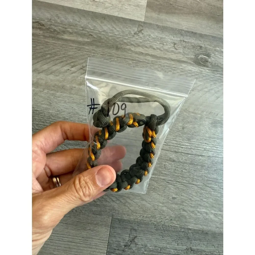 Handmade paracord bracelet